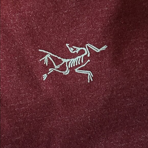 Arcteryx Mens Red Tee Shirt in Trim Fit Size Medium - Picture 3 of 6